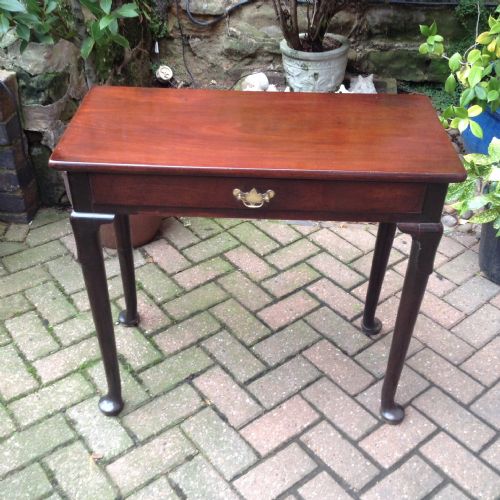 small narrow mahogany georgian side table - CATEGORY: ANTIQUE TABLES - DATED 1750