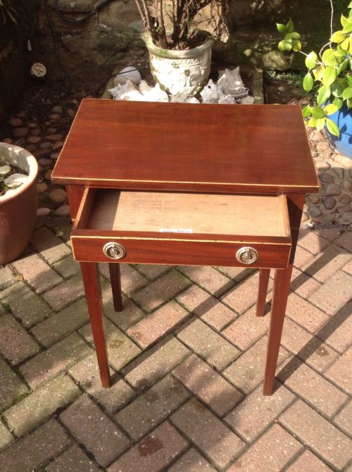 SMALL SIDE TABLE - ADDITIONAL PHOTO 2