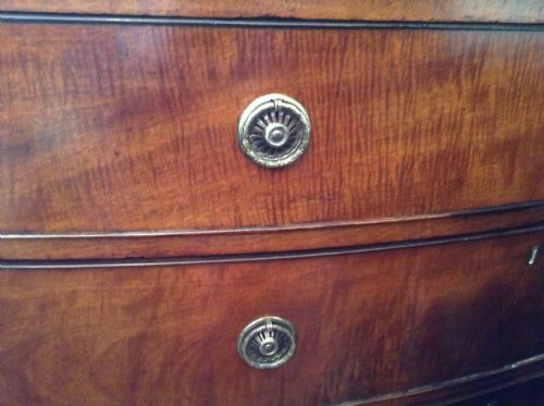 BOW FRONT CHEST OF DRAWERS - ADDITIONAL PHOTO 1