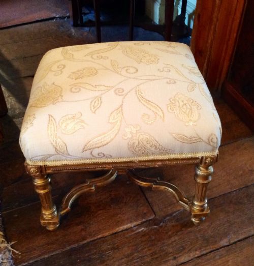 GILT WOOD STOOL - ADDITIONAL PHOTO 1