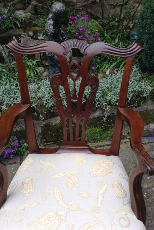 CARVER OR ELBOW MAHOGANY ARMCHAIR CHIPPENDALE STYLE - ADDITIONAL PHOTO 1