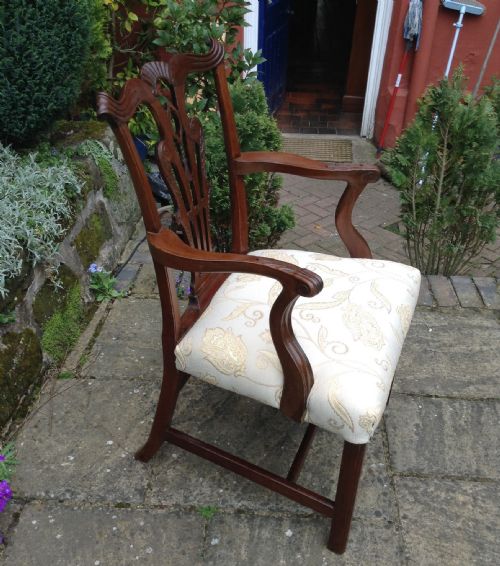 CARVER OR ELBOW MAHOGANY ARMCHAIR CHIPPENDALE STYLE - ADDITIONAL PHOTO 5