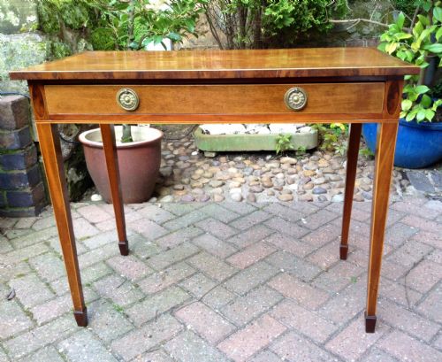 VERY PRETTY GEORGIAN SIDE TABLE - ADDITIONAL PHOTO 1