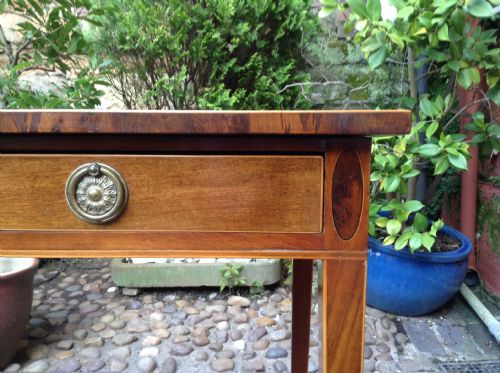 VERY PRETTY GEORGIAN SIDE TABLE - ADDITIONAL PHOTO 2