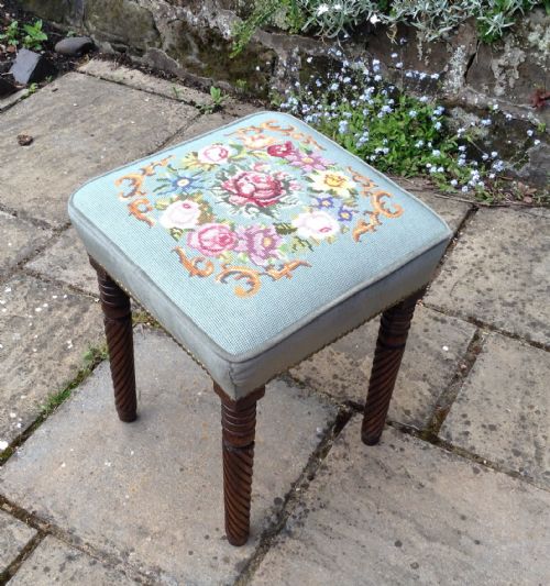 REGENCY STOOL - ADDITIONAL PHOTO 2