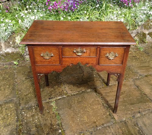 georgian oak lowboy or side table - CATEGORY: ANTIQUE TABLES - DATED 1750