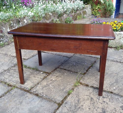 ANTIQUE OAK COFFEE TABLE - ADDITIONAL PHOTO 1