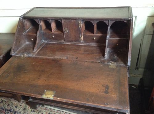EARLY GEORGIAN OAK BUREAU - ADDITIONAL PHOTO 1