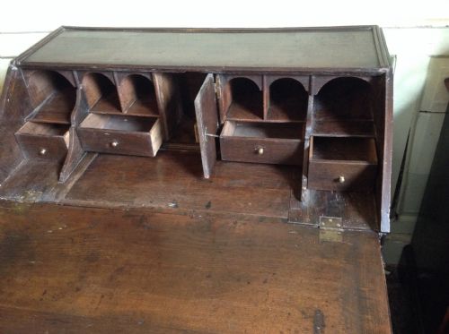EARLY GEORGIAN OAK BUREAU - ADDITIONAL PHOTO 2