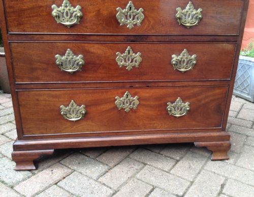 SMALL GEORGIAN CHEST OF DRAWES - ADDITIONAL PHOTO 4