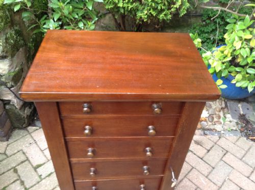 SMALL WELLINGTON CHEST - ADDITIONAL PHOTO 2