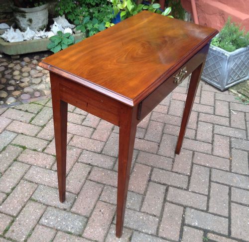 SMALL GEORGIAN MAHOGANY SIDE TABLE - ADDITIONAL PHOTO 4