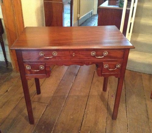 lowboy dressing table or side table - CATEGORY: ANTIQUE TABLES - DATED 19TH CENTURY