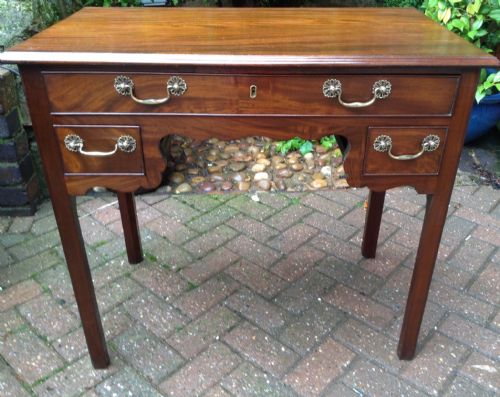 LOWBOY DRESSING TABLE OR SIDE TABLE - ADDITIONAL PHOTO 3