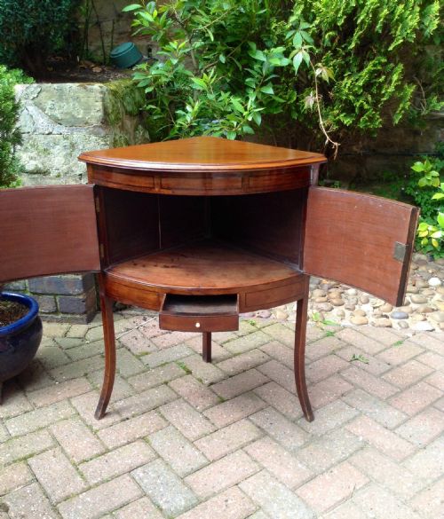 MAHOGANY CORNER CUPBOARD - ADDITIONAL PHOTO 1