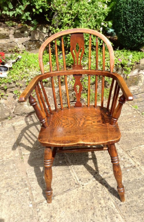 windsor arm chair - CATEGORY: ANTIQUE CHAIRS - DATED VICTORIAN