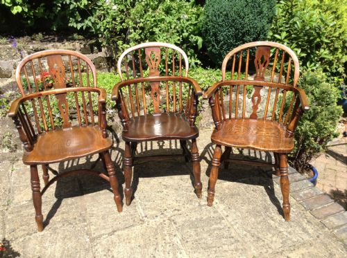 WINDSOR ARM CHAIR - ADDITIONAL PHOTO 3