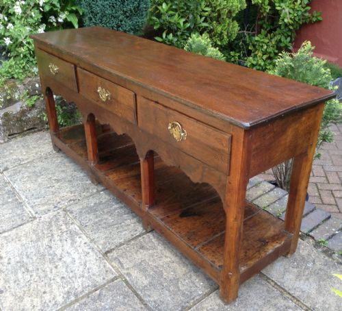 GEORGIAN OAK DRESSER BASE - ADDITIONAL PHOTO 1