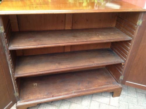 GEORGIAN MAHOGANY CUPBOARD OR SIDE CABINET - ADDITIONAL PHOTO 2
