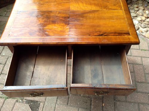 EARLY 18TH CENTURY WALNUT CABRIOLE LEG SIDE TABLE - ADDITIONAL PHOTO 3