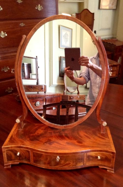 serpentine front georgian toilet mirror - CATEGORY: ANTIQUE MIRRORS - DATED 1800