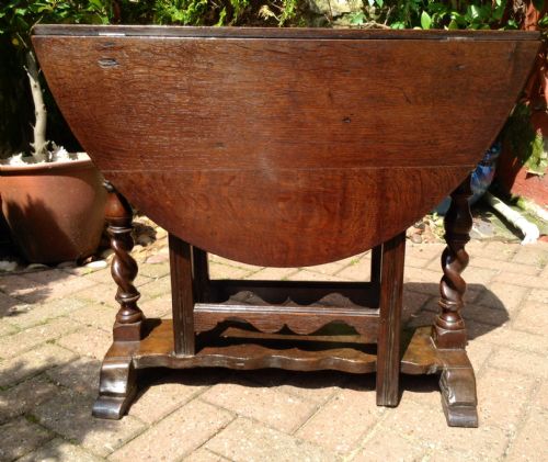 SMALL RARE OAK GATE LEG TABLE - ADDITIONAL PHOTO 4