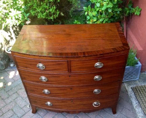 LATE 18TH CENTURY MAHOGANY BOW FRONT CHEST - ADDITIONAL PHOTO 2