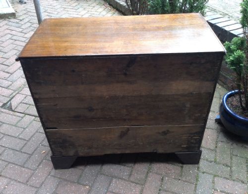 SMALL OAK CHEST OF DRAWERS - ADDITIONAL PHOTO 4