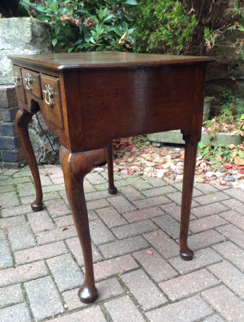 SUPERB OAK CABRIOLE LEG LOWBOY - ADDITIONAL PHOTO 4