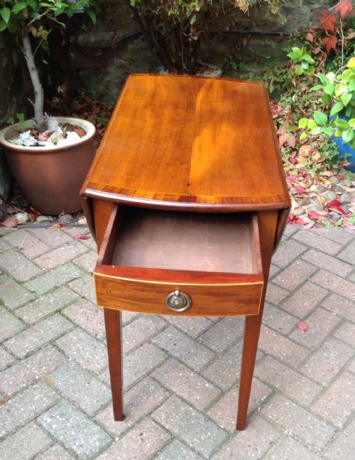 SMALL EDWARDIAN PEMBROKE TABLE - ADDITIONAL PHOTO 3