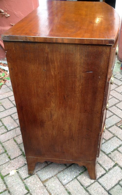SMALL BOW FRONT CHEST OF DRAWERS - ADDITIONAL PHOTO 3
