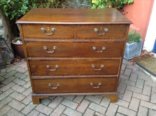 GEORGIAN OAK CHEST OF DRAWERS - ADDITIONAL PHOTO 1