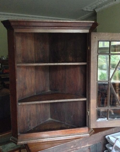 SMALL GLAZED GEORGIAN CORNER CUPBOARD - ADDITIONAL PHOTO 1