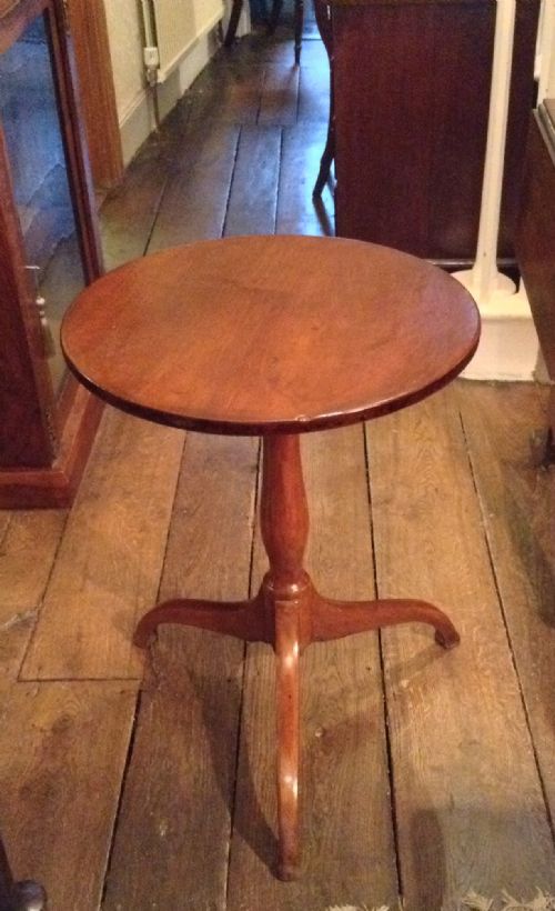 small tripod table - CATEGORY: ANTIQUE TABLES - DATED 1800