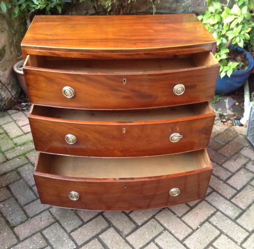 VERY SMALL GEORGIAN CHEST OF DRAWERS - ADDITIONAL PHOTO 2