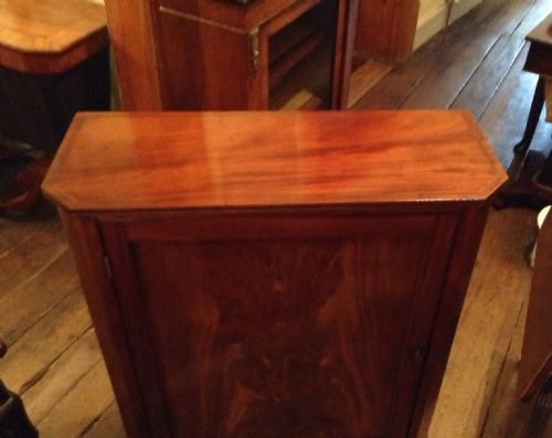 NARROW MAHOGANY REGENCY SIDE CABINET - ADDITIONAL PHOTO 1
