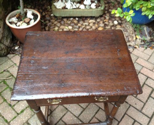 EARLY 18TH CENTURY OAK SIDE TABLE - ADDITIONAL PHOTO 2