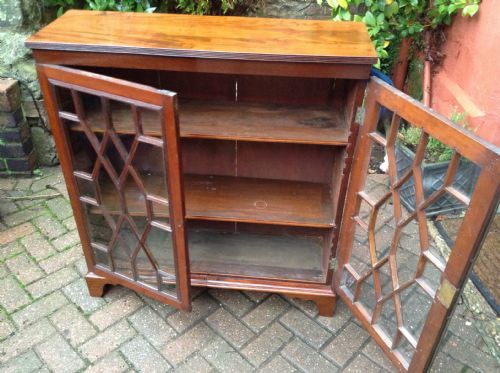 REGENCY MAHOGANY BOOKCASE - ADDITIONAL PHOTO 1
