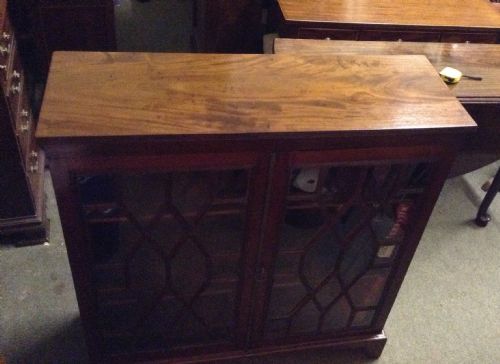 REGENCY MAHOGANY BOOKCASE - ADDITIONAL PHOTO 3