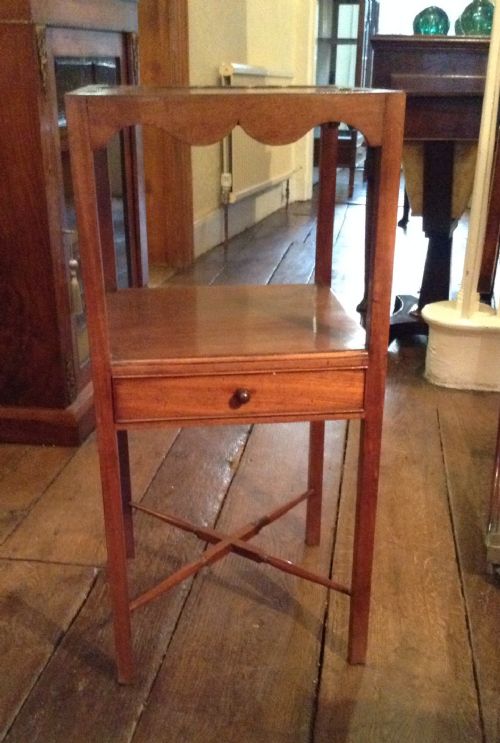 GEORGIAN SQUARE WASHSTAND OR BEDSIDE TABLE - ADDITIONAL PHOTO 1