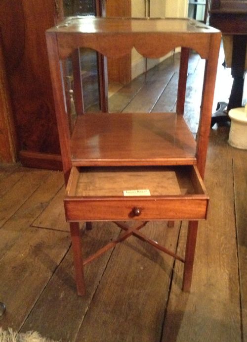 GEORGIAN SQUARE WASHSTAND OR BEDSIDE TABLE - ADDITIONAL PHOTO 2