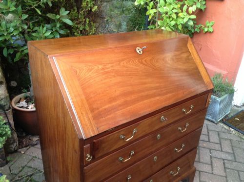 GEORGIAN MAHOGANY BUREAU - ADDITIONAL PHOTO 2