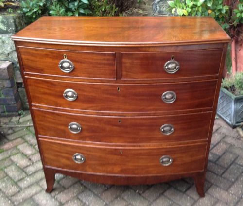 georgian bow fronted mahogany chest of drawers - CATEGORY: ANTIQUE CHEST OF DRAWERS - DATED 1800