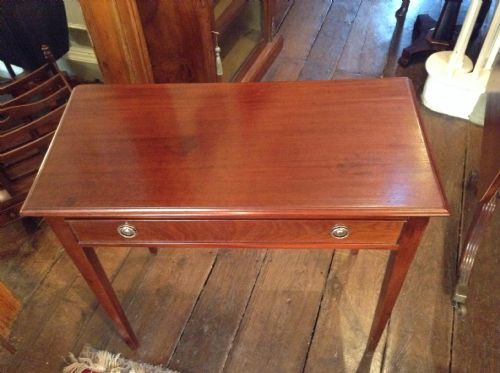 NARROW GEORGIAN MAHOGANY SIDE TABLE - ADDITIONAL PHOTO 1
