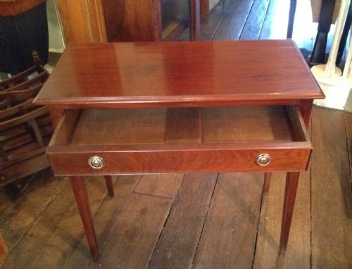 NARROW GEORGIAN MAHOGANY SIDE TABLE - ADDITIONAL PHOTO 2