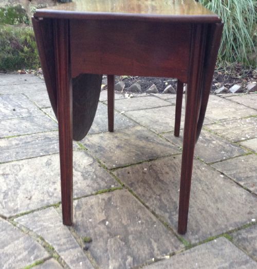 GEORGIAN DROP LEAF MAHOGANY TABLE - ADDITIONAL PHOTO 2