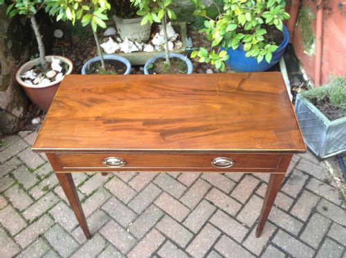 GEORGIAN MAHOGANY SIDE TABLE - ADDITIONAL PHOTO 1