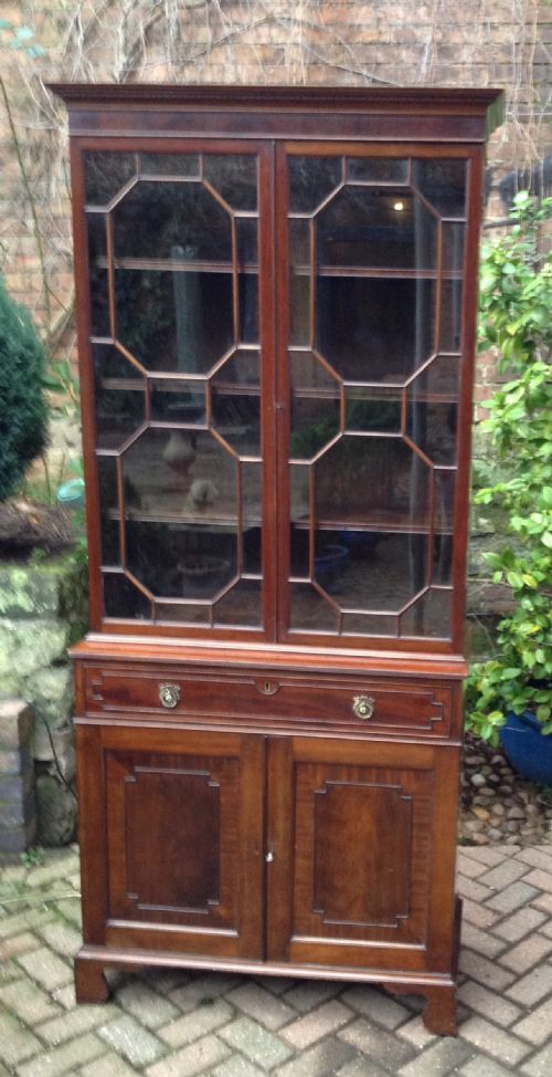 super quality small mahogany bookcase on cupboard - CATEGORY: ANTIQUE BOOKCASES - DATED 1900