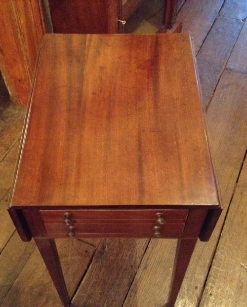 SMALL MAHOGANY PEMBROKE TABLE - ADDITIONAL PHOTO 2