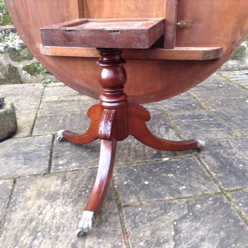 SUPER CIRCULAR MAHOGANY PEDESTAL DINING TABLE - ADDITIONAL PHOTO 2